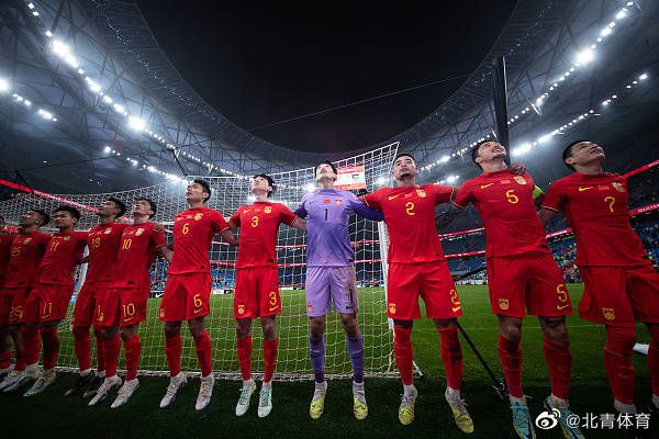 少妇两个大乳喂老头吃小说